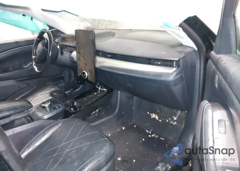 2022 Ford Mustang Mach-E Select z USA, uszkodzony, nr VIN 3FMTK1SS6NMA18448